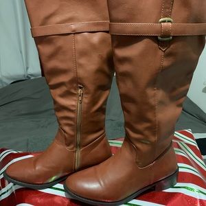 Brown boots